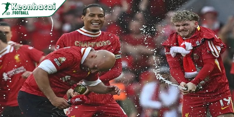 Arne Slot vượt qua Klopp và Pep Guardiola để dẫn dắt Liverpool đến ngôi vô địch 3 Liverpool chính thức vô địch giải đấu Premier League
