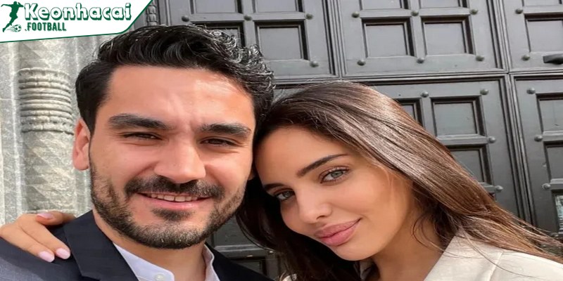 Wags Man City - Dàn mỹ nhân nóng bóng của bóng đá Anh 2 Sara Arfaoui - bà xã tuyển thủ Ilkay Gundogan