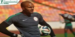 Top cầu thủ nặng ký nhất thế giới khiến đối thủ khiếp sợ 6 Thủ môn Carl Ikeme là người nặng nhất tại giải Hạng Nhất Anh