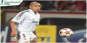 Danh sách cầu thủ ném biên hay nhất thế giới hiện nay 4 Roberto Carlos có những pha ném biên đẳng cấp xa tới 36m
