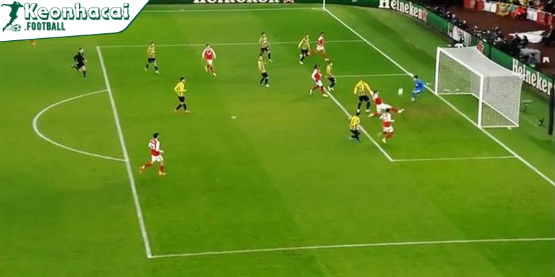 Pha bỏ lỡ gây sốc của Gyokeres trong trận Arsenal thắng Kairat Almaty 3 Chiến thắng trước Kairat Almaty giúp Arsenal giữ vững ngôi đầu bảng Champions League