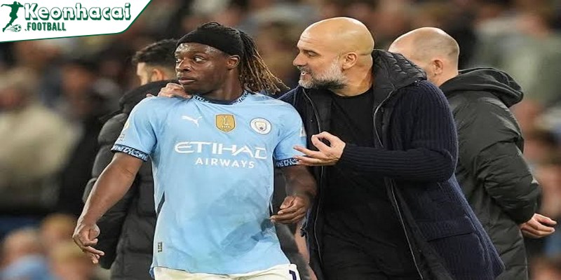 Man City thắng Galatasaray nhưng nhận tin dữ về chấn thương của Doku 2 Jeremy Doku chấn thương và rời sân sớm trong hiệp một