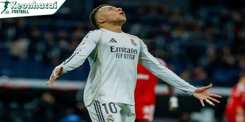 Real Madrid đón cú sốc lớn: Kylian Mbappe dính chấn thương dây chằng 2 Mbappe dính chấn thương dây chằng đầu gối