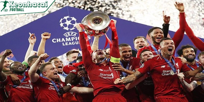 CLB Liverpool - Đội bóng thành công nhất làng túc cầu 1 Trang phục và Biểu trưng của Câu lạc bộ Liverpool