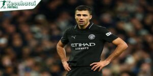 Rodri thừa nhận Man City khó cạnh tranh ngôi vô địch với Arsenal 6 Rodri tiếc nuối và chỉ trích quyết định của trọng tài