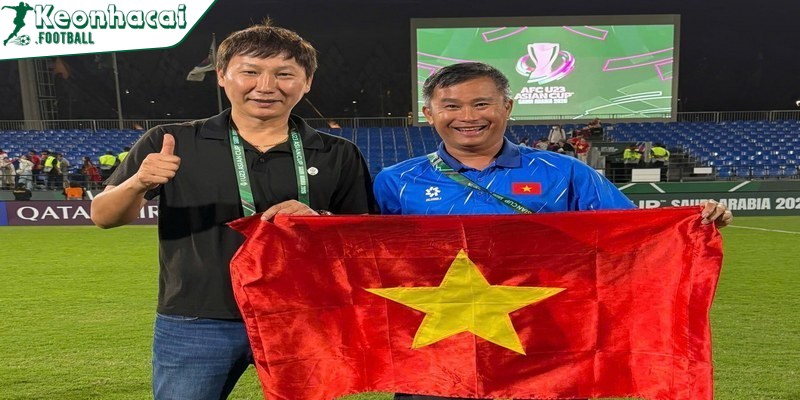 HLV Đinh Hồng Vinh tạm dẫn dắt U23 Việt Nam thay HLV Kim Sang Sik 1 Ban huấn luyện được tăng cường