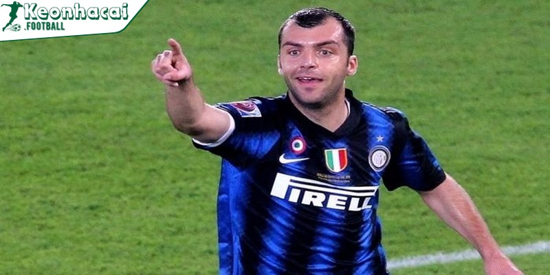 Tiểu sử Goran Pandev: Huyền thoại bóng đá Bắc Macedonia 2 Goran Pandev sinh ngày 27/7/1983 tại Strumica, Bắc Macedonia