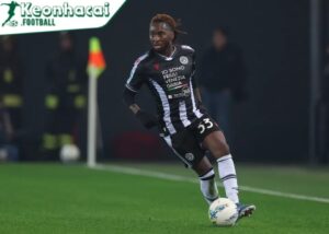 Tiểu sử hậu vệ Jordan Zemura – Hành trình vươn lên từ bóng đá Anh tới Serie A 3 Thái độ chuyên nghiệp và tinh thần chiến đấu mạnh mẽ