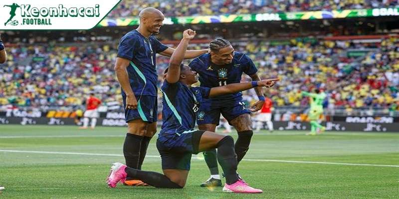 Ancelotti hé lộ bộ khung hàng công Brazil cho World Cup 2026 3 Vinicius và Raphinha nhiều khả năng là cặp cánh chủ lực của Brazil