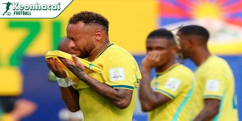 Neymar thư giãn trên sân golf giữa lúc Brazil chìm trong thất vọng 3 Brazil đối mặt áp lực sau kỳ World Cup thất vọng